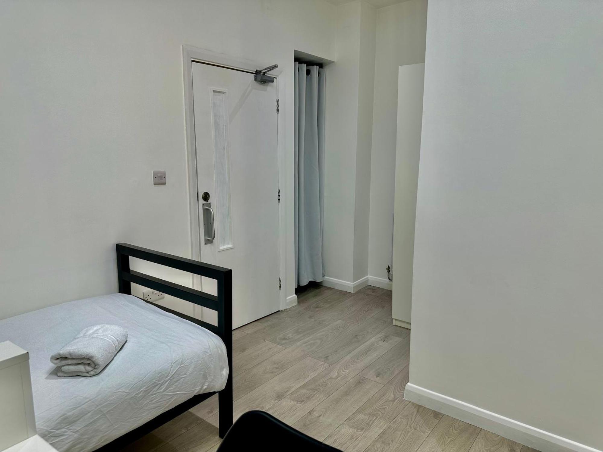 Westferry Two Apartment Londra Exterior foto